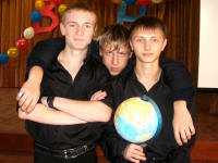Группа компьютерной поддержки. Андреев Павел и Лебедев Илья  и их друг Кургузов Александр